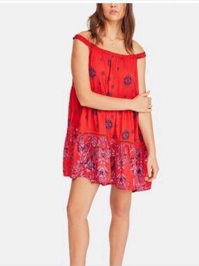 Bright Red Off-Shoulder Mini Dress with Printed Hem